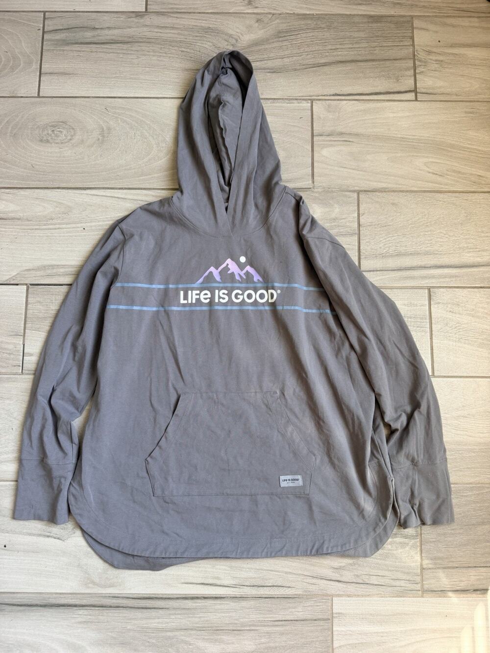 Life Is Good Crusher Flex Hoodie Tee Women's XL Gray Mountain Graphic